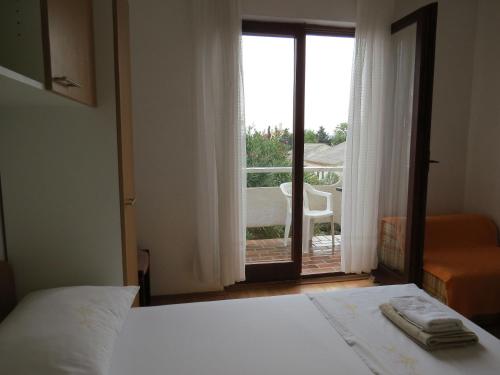 One-Bedroom apartment Standard image 3