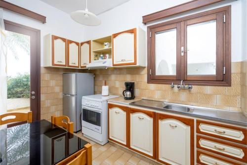 Kazamia Apartments with Sharing Pool in Sitia