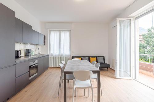 GuestHost - Roomy and bright apartments with terrace! - Valmadrera