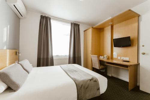 Star Hotel - B&B - image 5