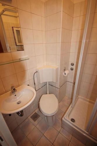 One-Bedroom Apartment with Balcony image 9