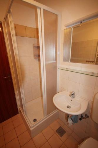 One-Bedroom Apartment - Second Floor image 5