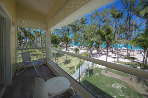 Sea View Room image 3