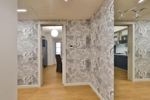 Como Lake Suites - image 12