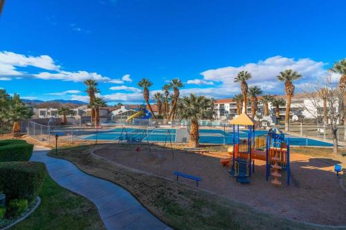 Perfect Family Escape - 3 Bed Condo with Pools Perfect Family Escape - 3 Bed Condo with Pools