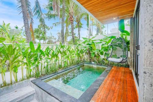 Tiny Villa Nyanyi - 2 BR Architectural Villa 4 mins to Beach - Tap to explore photos