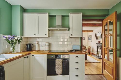 Kitchen, The Lansdowne Guest House in Bourton on the Water