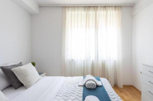 Tesla Apartment URBAN STAY