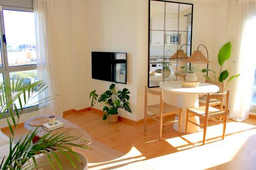 Oceanographic 1 bedroom apartment with balcony & pool, Walencja (zdjęcie 2)