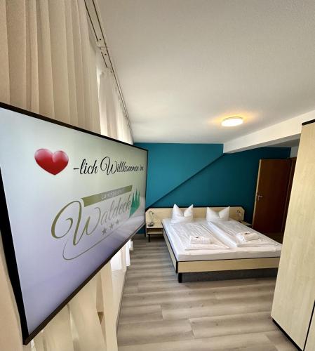 2 queen beds