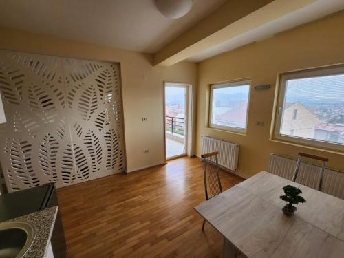 Elena Apartments Vodno - Relaxing panoramic view of Skopje