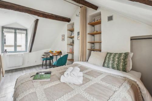 Place des Vosges & Le Marais - CityApartmentStay