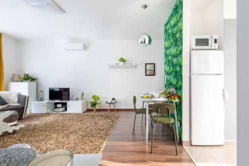 Two-Bedroom Apartment image 6