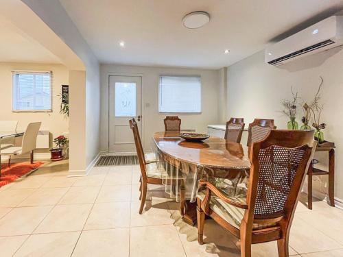Facilities, Spacious House near Downtown MTL in Riviere-des-Prairies-Pointe-aux-Trembles