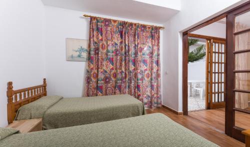 Apartamentos Tinerfe Garden - image 8