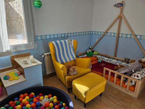 Szórakozási lehetőségek, Villa Cariño (Villa Carino) in Palafolls