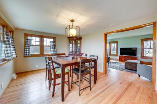 Charming Tonica Farmhouse w/ Private Yard! in Oglesby (IL)