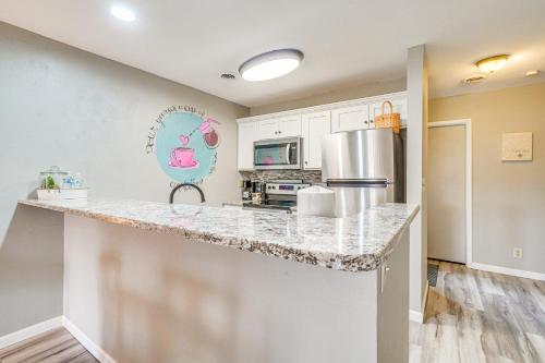 Pet-Friendly Crossville Resort Condo Golf and Swim! in Fairfield Glade, USA