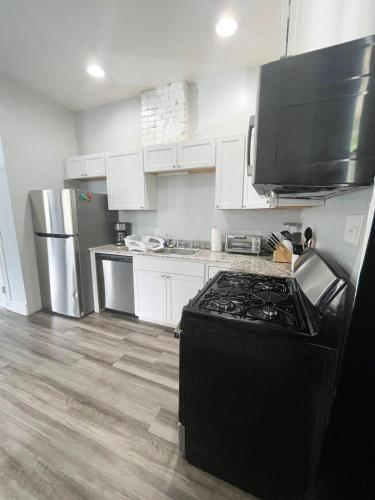 Triple Play Apt 2 All Star Baseball Rentals in Oneonta, USA