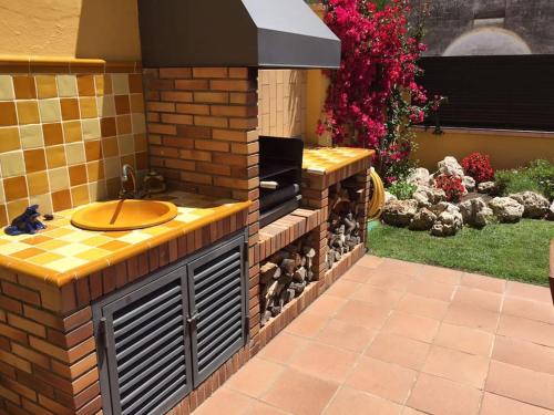 Casa unifamiliar con piscina. in L'Armentera