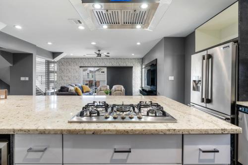 15 Min From Downtown Spacious Luxury Home in Houston, USA