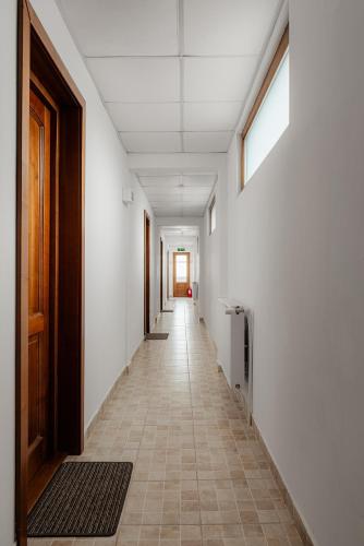 Business Transit - main image