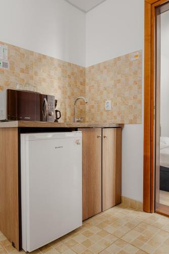 Business Transit to Therme & Airport , Free Parking in Saftica