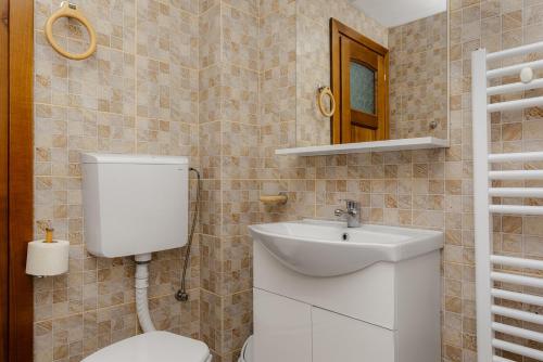 Business Transit - image 7