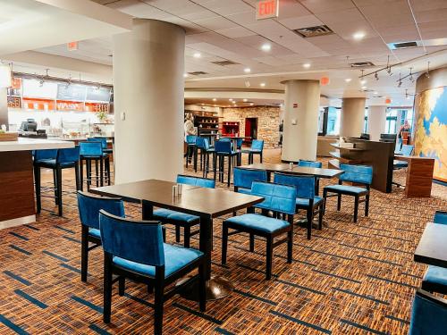 Courtyard by Marriott Alexandria Pentagon South - 레스토랑