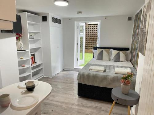 Camera degli ospiti, Portobello Road artistic studios in Notting Hill