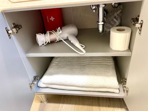 Elegant comfy three-rooms apartment in Eur with parking