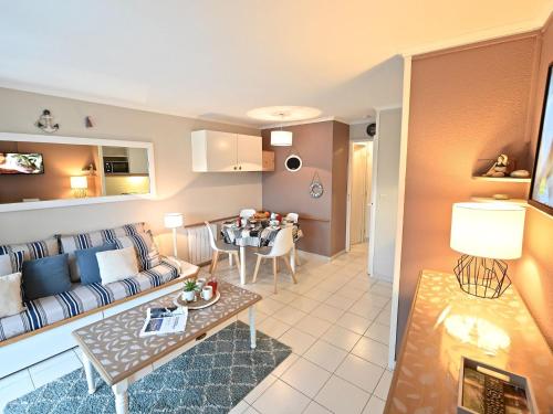 Studio Le Belvédère - R8 327 by Interhome (Studio Le Belvedere - R8 327 by Interhome) in Saint Raphaël