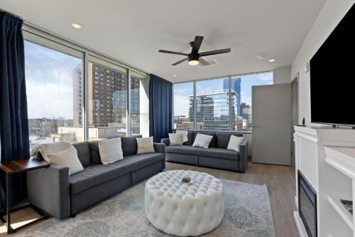 175 LEX - Walkable Downtown Lexington & Rupp Arena - Full Condos in Lexington (KY)