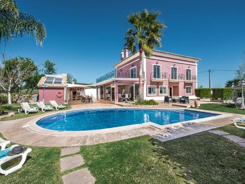Úszómedence, Villa Quinta Valente VIP Properties by Interhome in Tunes