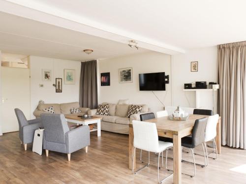 Holiday Home Vrieschehuis Comfort Royaal by Interhome in Ter Apelkanaal