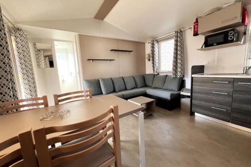 mobilhome 6 couchages grand confort Cap Ferret RM05