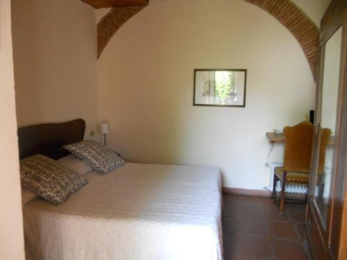 Double Room image 3