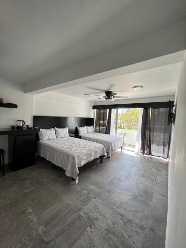 HOTEL and Suites Cananea in Cananea