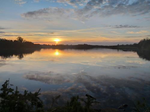 Beautiful Lakeside Holiday Home (6 Portinode Cottages)