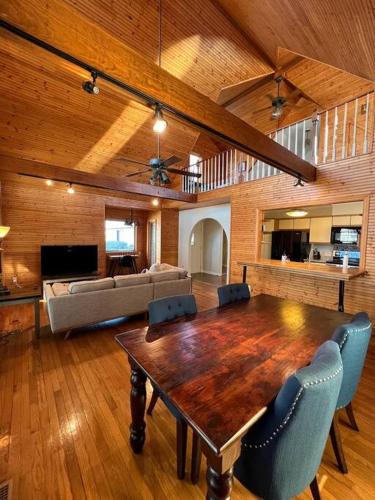 New! Lake Murray - Big Water with Mountain Views in เลกซิงตัน (SC)