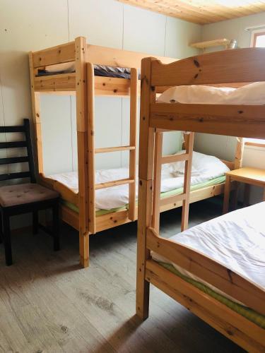 4 bunk beds