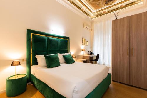 Cavour Luxury Rooms - image 10