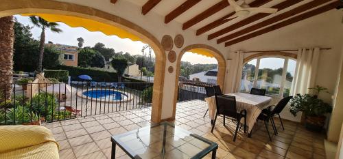 ทัศนียภาพ, Villa los Agaves Javea piscina y barbacoa in เอล โตซาเลต
