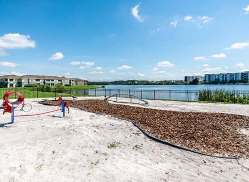 Natures Retreat: Your Gateway to Tranquility in Jax, Only 1mi to St Johns Town Center in Jacksonville, USA