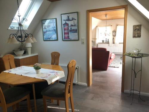Wohlfuhlen in gepflegter 70 qm Oberwohnung in Marienhafe