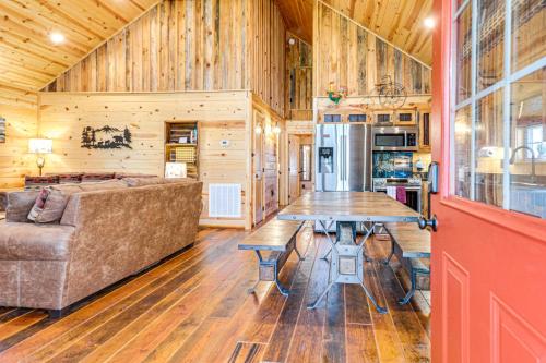 Pando Cabin Modern Amenities and Large Deck - image 7