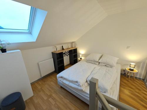 location studio mezzanine in Вер-Сен-Дені