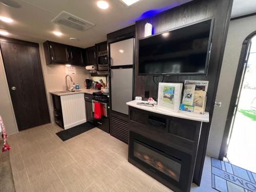 Lake front RV experience close to port Canaveral and Kennedy space center