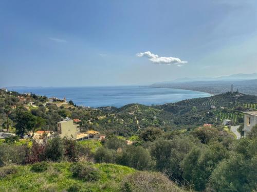 Villa Balcony, Cozy Villa with Amazing View