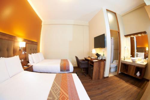 Superior Double Room image 2